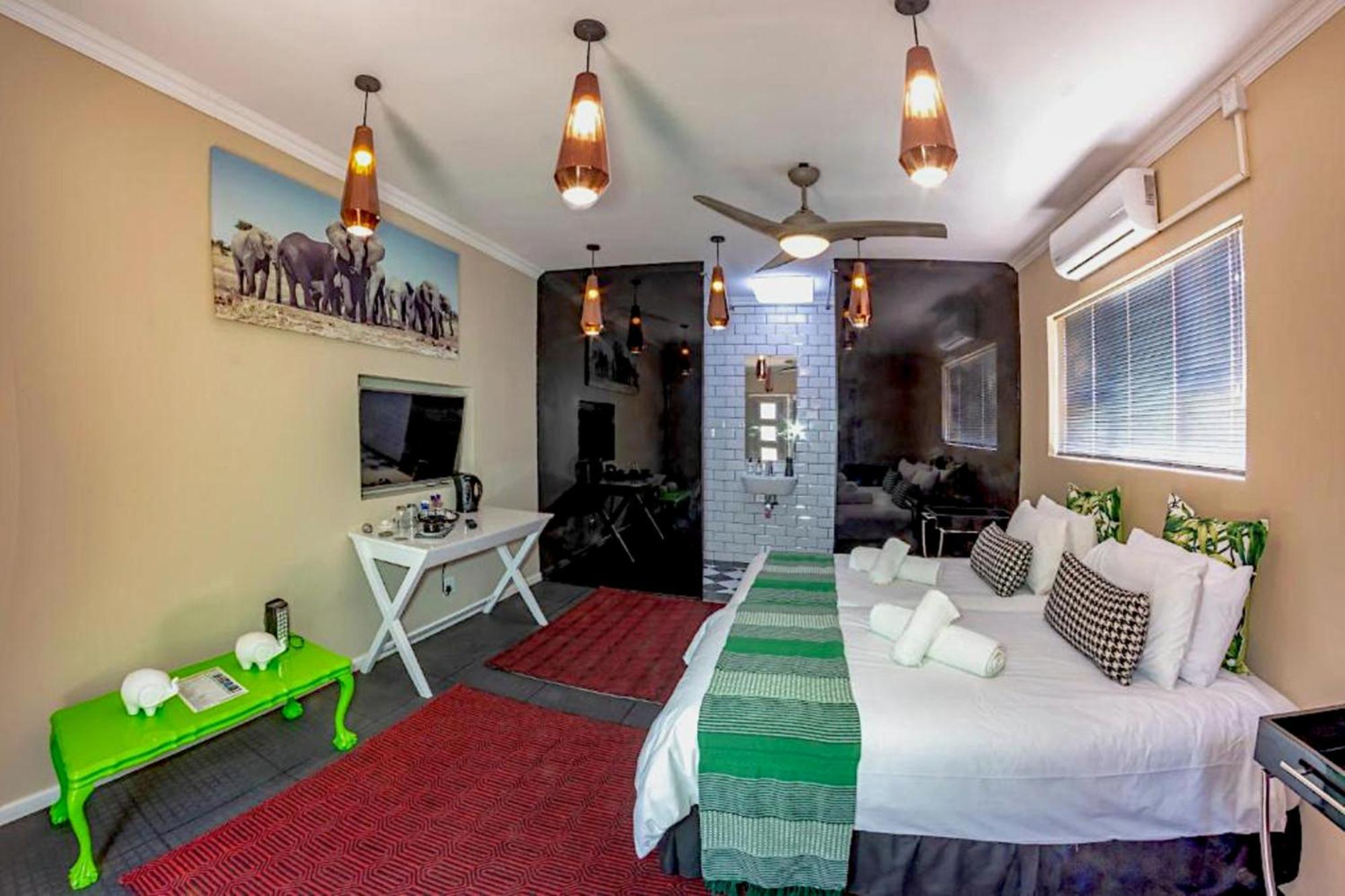 90 On Wellington Villa Colchester Bagian luar foto